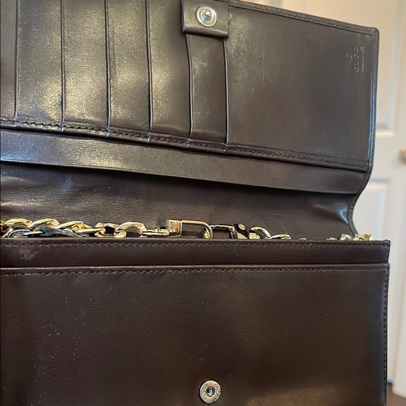 Gucci Cream and Black Monogram Wallet - Picture 5 of 10